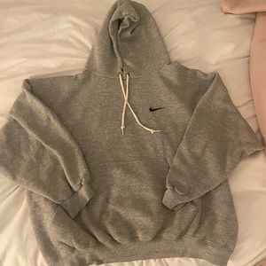 vintage looking nike hoodie